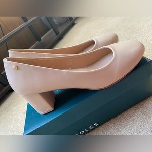 Aerosoles Block Pump Heels